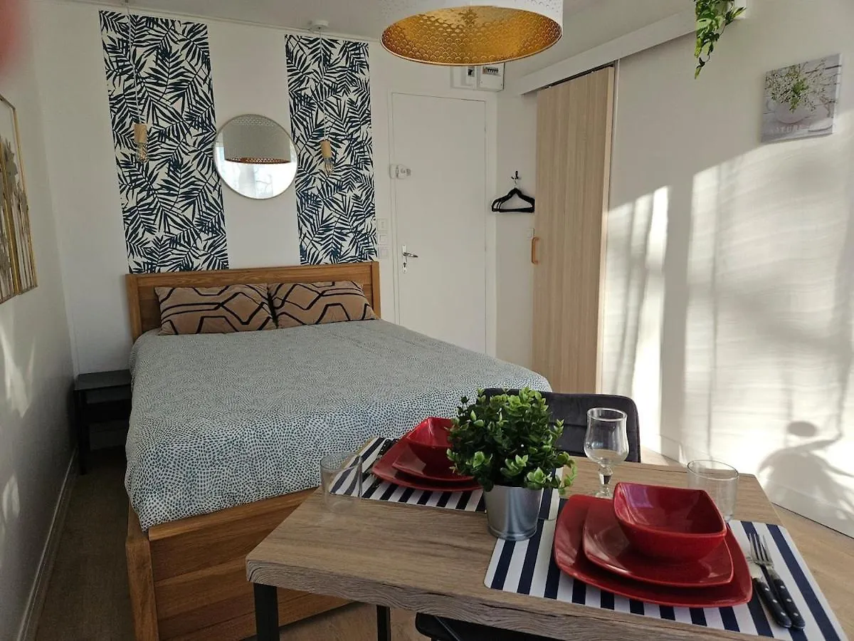 Studio Moderne Et Calme Greoux-les-Bains Apartment