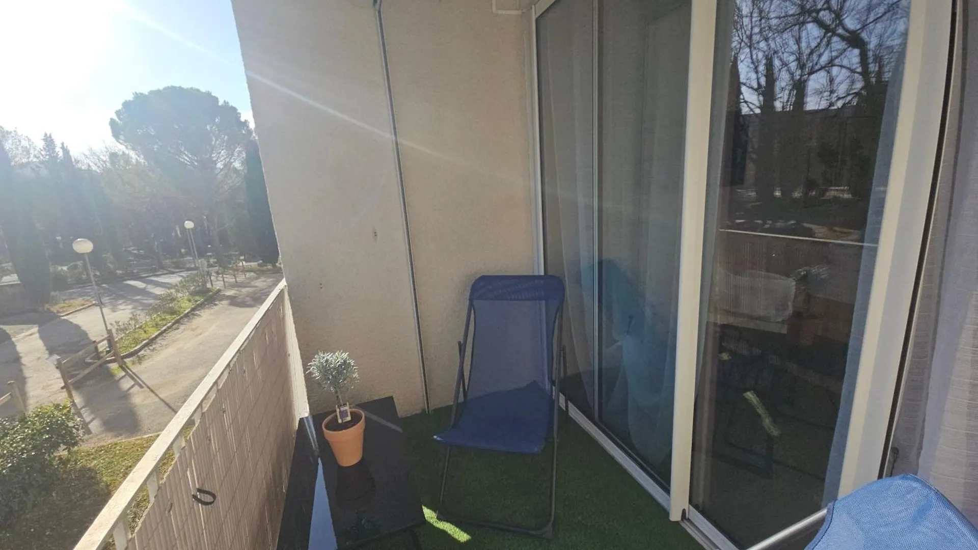 Apartment Studio Moderne Et Calme Greoux-les-Bains France